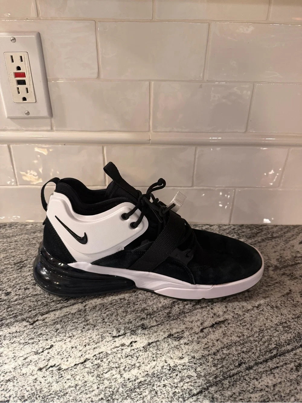 Men’s Nike Air Force 270 AH6772-006 Size 10 - Picture 6 of 10